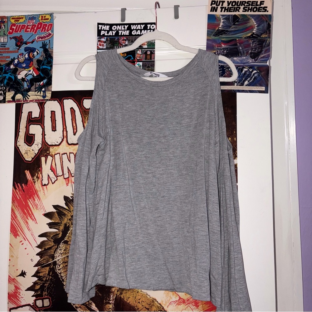 BB Dakota Heather Gray Cold Shoulder Bell Sleeve Shirt